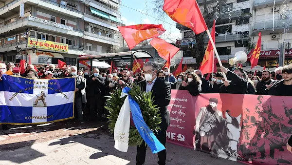 Εκδήλωση της ΚΕ του ΚΚΕ για τα 80 χρόνια από την ίδρυση του ΕΛΑΣ, στο Δημοτικό Θέατρο Λαμίας