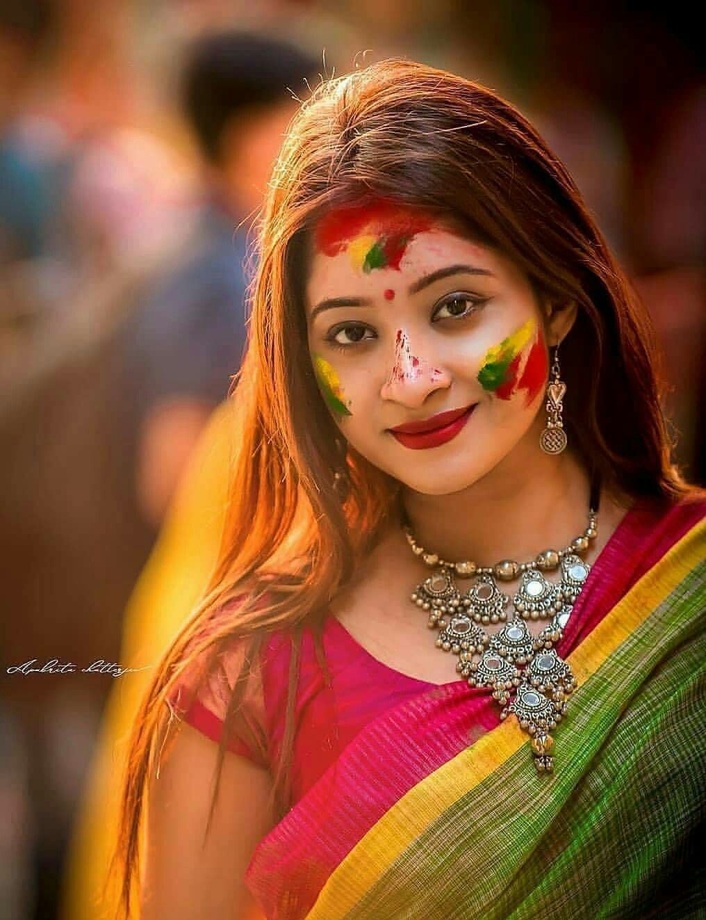 Sexy Indian Girl Holi Hot and Desi Photos - Happy Holi - Indian Bhabhi