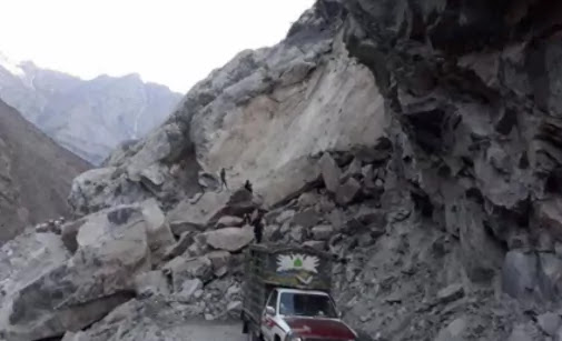 Landslides cut off ground communication between Gilgit and Rawalpindi