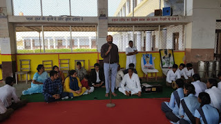 शहीदों के लिए श्री गांधी विधालय में सर्व धर्म प्रार्थना एवं श्रद्धांजलि सभा का आयोजन!