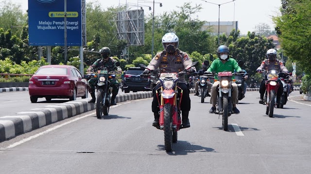 Kendarai Motor Trail,  Forkopimda Sidoarjo Pantau Vaksinasi Covid-19 di Dusun Kepetingan