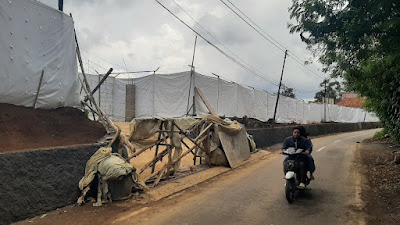 Bangunan di Desa Cikanyere Sukaresmi Diduga Belum Mengantongi Izin