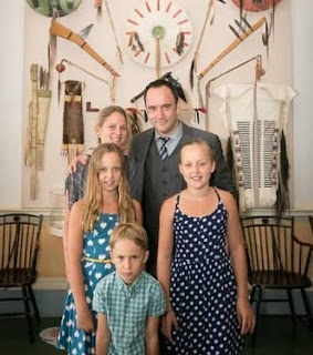 Jennifer Ashley Harper with her husband Dave & their 3 kids