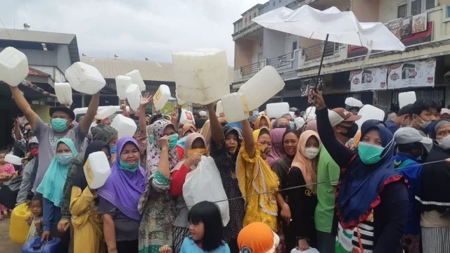 Harga Minyak Goreng di Luar Jawa Diprediksi Bisa Tembus Rp 90 Ribu per Kg