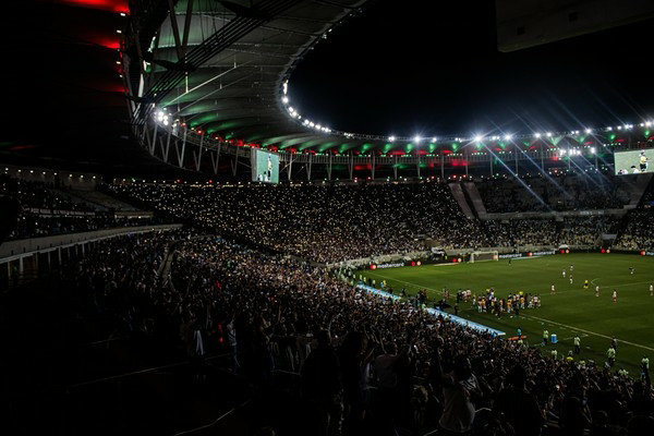 Fluminense bate recorde de sócios no Maracanã em noite de classificação na Libertadores