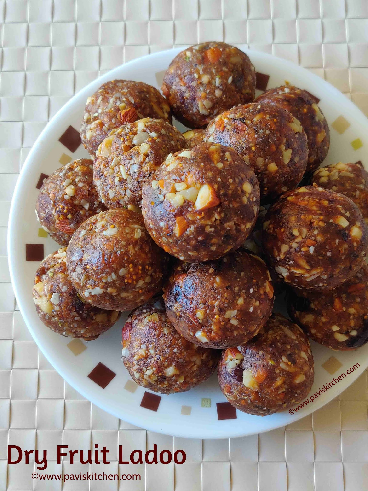 https://www.paviskitchen.com/2021/10/dry-fruit-ladoo-recipe.html