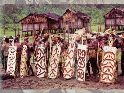 Suku Bauzi di Papua