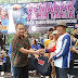 Penghujung Tahun 2023, H. Abdul Halim,S.E, M.M, Beri Bantuan Pelampung Coastguard Pantai Muara Indah Asemdoyong