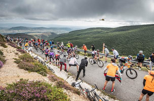 La Vuelta a España se mantiene como evento de referencia en términos de percepción social y turística