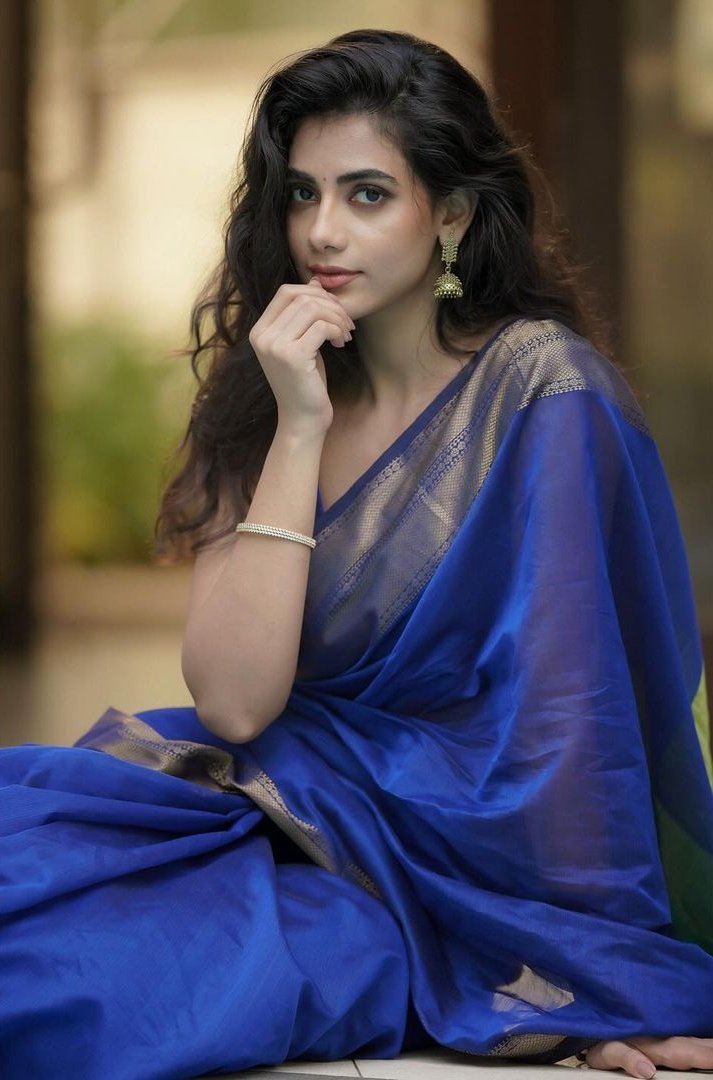 Actress Malina Cute Smile in Blue Saree