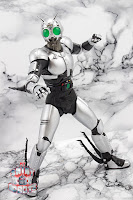 S.H. Figuarts -Shinkocchou Seihou- Shadow Moon 20