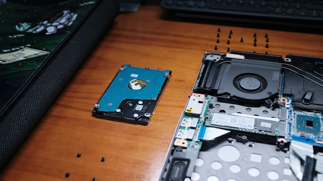 take-off-your-harddrive-change-to-ssd
