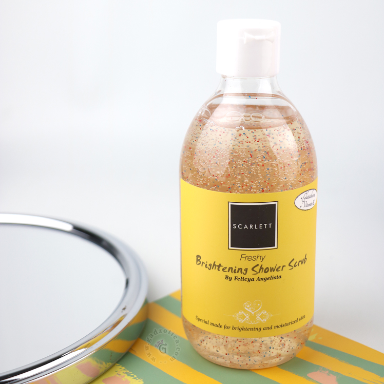 Review Scarlett Whitening Brightening Shower Scrub Freshy