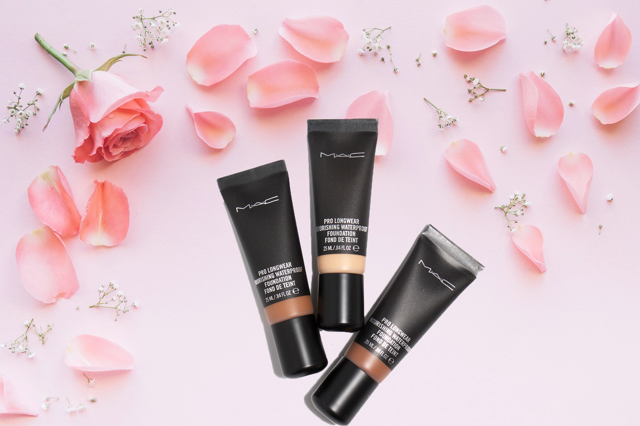 Kem nền MAC Pro LongWear Nourishing WaterProof Foundation