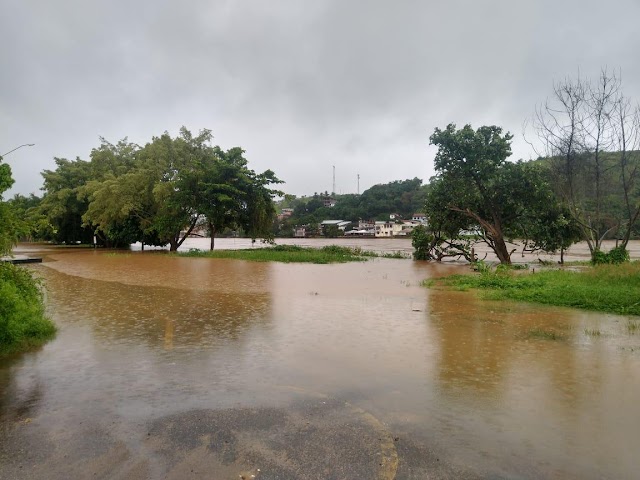 Rio Muriaé transborda novamente em Italva