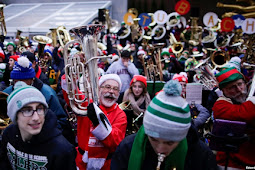 ‘Caroling’ Lagu-lagu Natal, Sebuah Tradisi Kebersamaan Komunitas di Virginia
