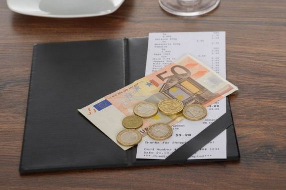 Don’t offer to split the bill in France