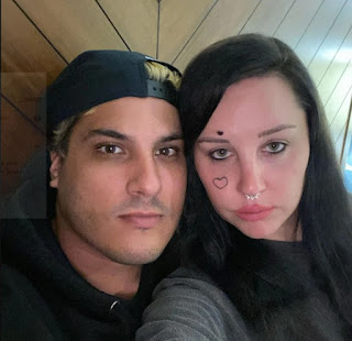 Paul Michael clicking selfie with his ex-girlfriend Amanda Bynes