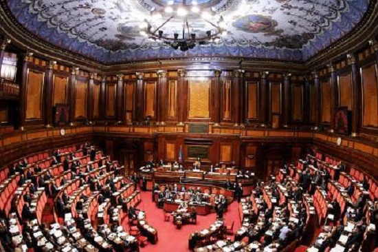 Il Senato vota sì alla fiducia sul maxiemendamento