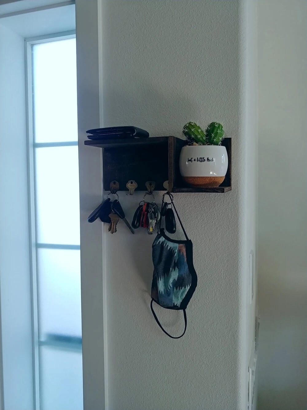 DIY Key Rack with Repurposed Vintage Keys