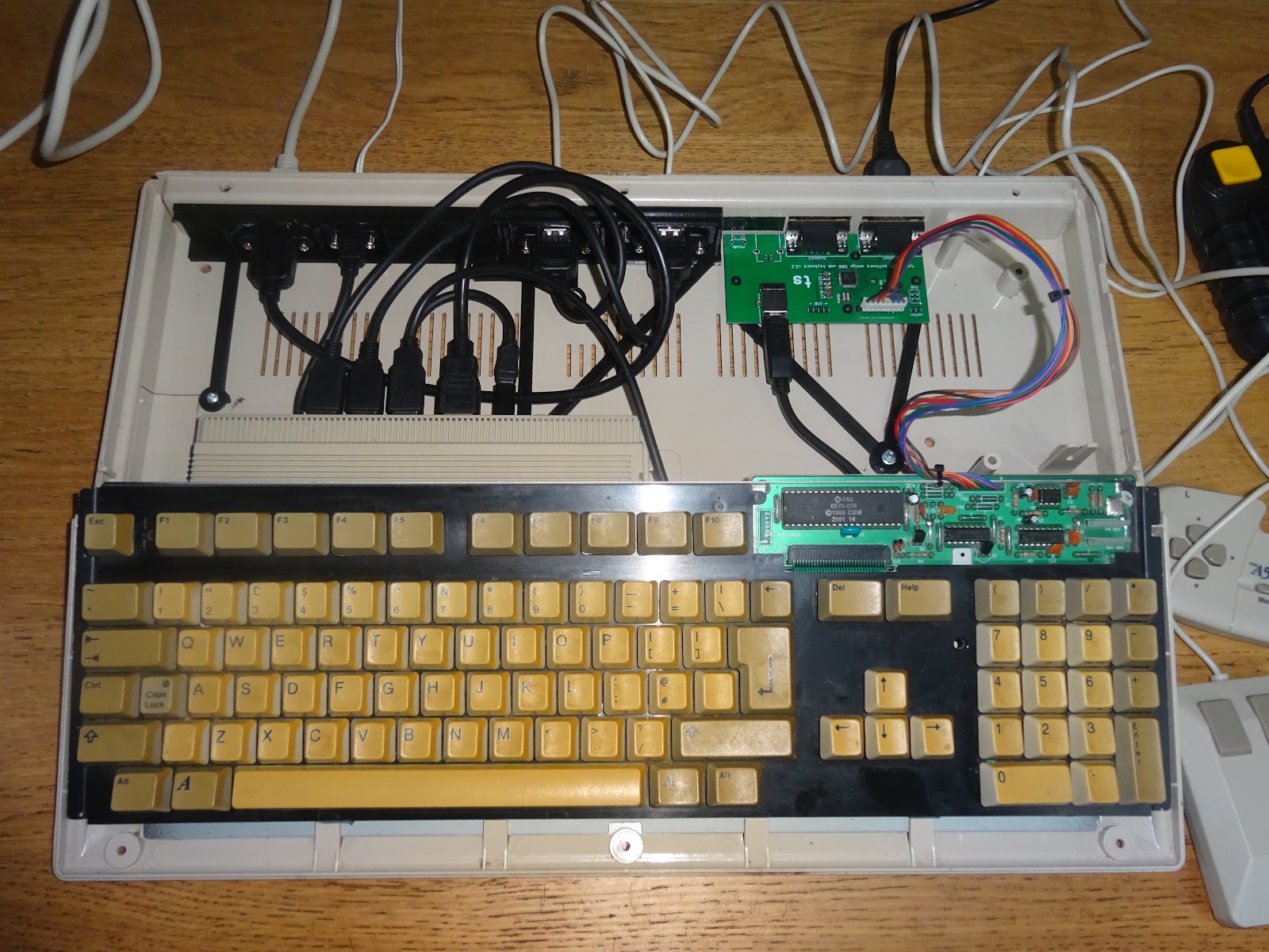 Tynemouth Software: Amiga 500 USB keyboard and dual joystick 