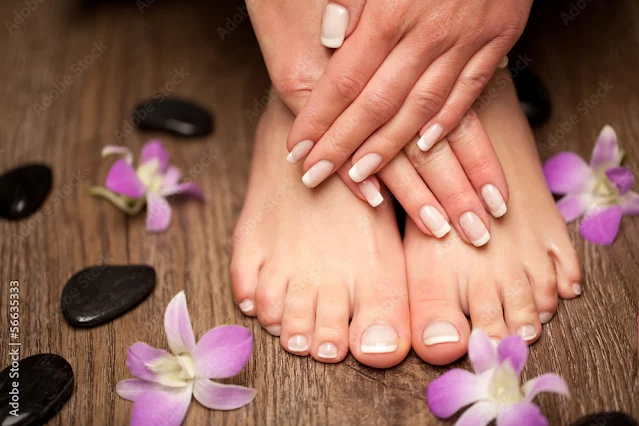 11 Home Remedies to Whiten Dark Hands and Feet