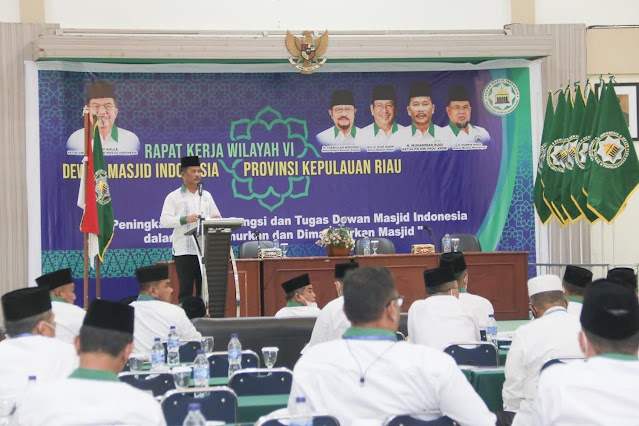 Pimpin Rapat Kerja, Rudi : DMI Akan Terus Mendorong Lahan Masjid Memiliki Legalitas yang Sah