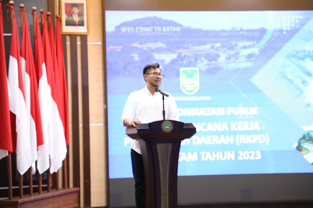 Ketua DPRD Batam Hadiri Kegiatan Forum Konsultasi Publik Rancangan Awal RKPD Tahun 2023