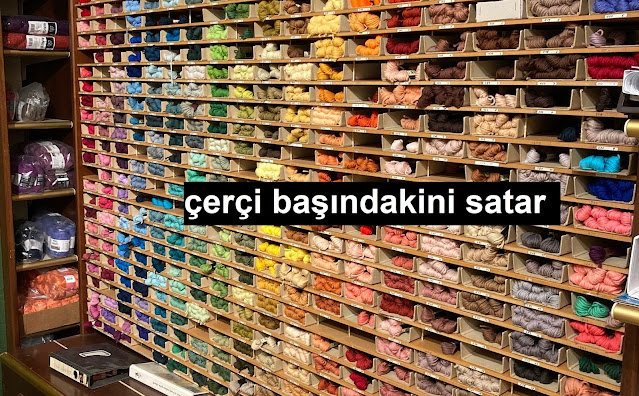 çerçi başındakini satar