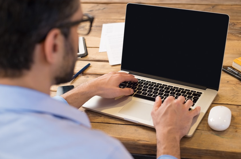 Tanda Screen Laptop Rosak & Cara Penjagaan Laptop Yang Betul