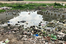 पीएम के संसदीय क्षेत्र में ना पीने को शुद्ध जल और ना ही साफ सफाई और जरूरी सुविधाएं तो कैसे बनेंगे स्मार्ट गांव