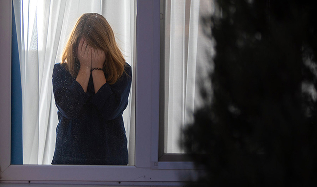Los psicólogos están apoyando a los adolescentes vulnerables  mientras el bloqueo de COVID-19 hace mella en su salud mental.UNICEF/Aleksey Filippov