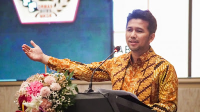 Wakil Gubernur Jawa Timur Emil Elestianto Dardak saat menghadiri pelantikan pengurus Dewan Pimpinan Daerah MKGR Provinsi Jawa Timur di Hotel The Westin Surabaya, Minggu (12/12/2021).
