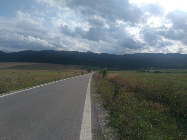 Pohľad na Slovenský raj z cesty do Letanoviec.