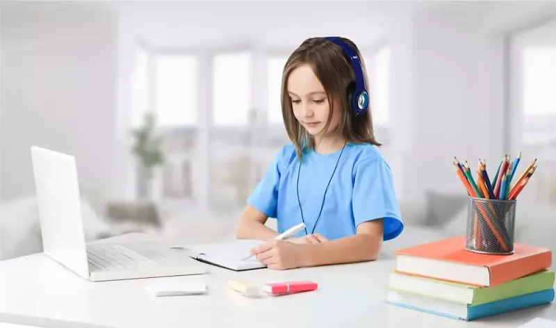 Những điều cần lưu ý để trẻ học trực tuyến an toàn