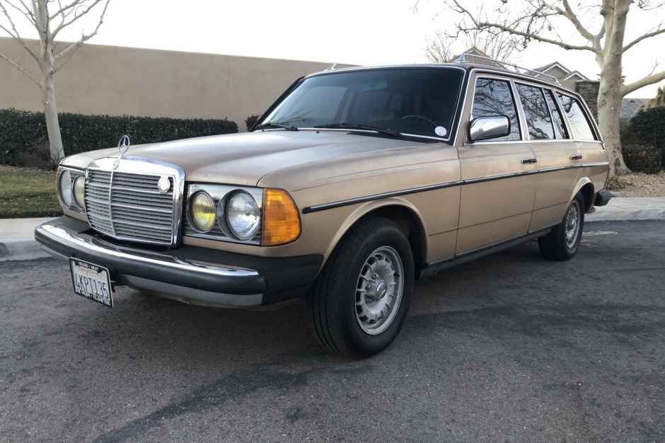 Mercedes-Benz W 123 300 TD Turbo zum Verkauf