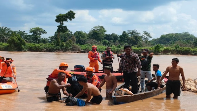 Empat Korban Perahu Terbalik Di Sungai Batang Lubuh Ditemukan Meninggal Dunia
