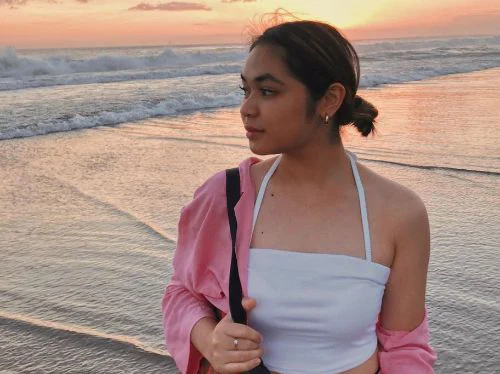 Vokalis Geisha Regina Poetiray Pertama Kali Dirawat di Rumah Sakit, Langsung Jalani Operasi