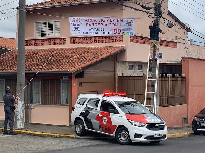 MORADORES DA VILA OLIVEIRA COMEMORAM A AMPLIAÇÃO DO PROJETO VIGILÂNCIA SOLITÁRIA DA POLÍCIA MILITAR VISANDO AUMENTAR A SEGURANÇA PÚBLICA