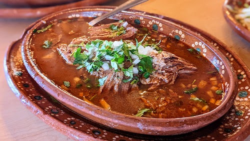 Birria en consomé