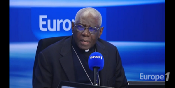 [VIDEO] Migrants : Le Cardinal Sarah Appelle À Aider L'Afrique Pour Que Les Jeunes Puissent « Rester Chez Eux ! »