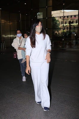Television actress Shweta Tiwari spotted at the airport