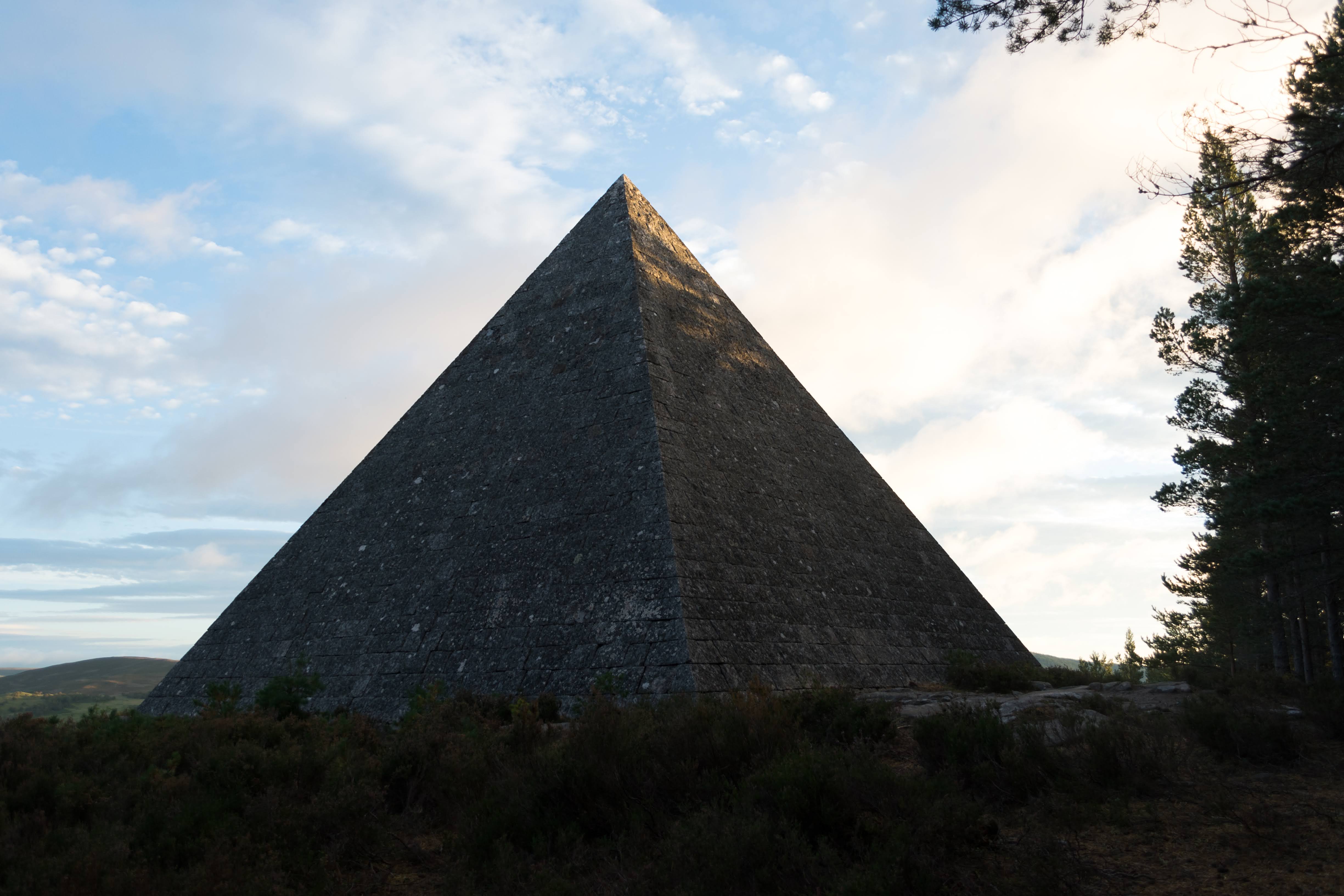 Balmoral Pyramid