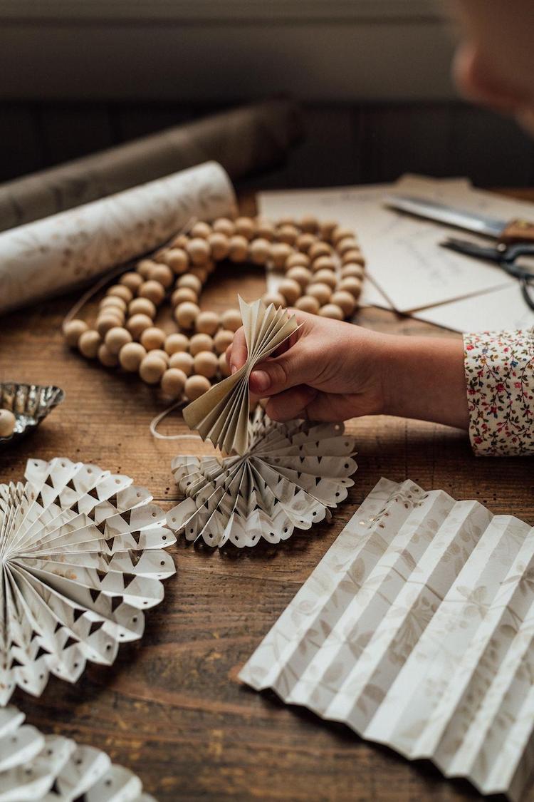 How To Make Swedish Christmas Angels From Paper