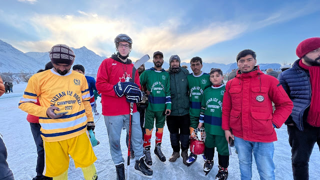 بلتستان آٸس ہاکی ٹورنامنٹ کی حوبصورت تصویریں Beautiful pictures of Baltistan Ice Hockey Tournament