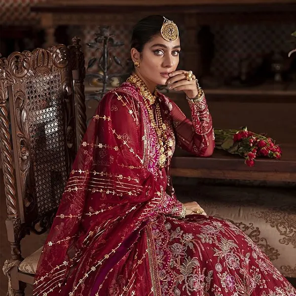 Ayeza Khan Ethereal Looks donned in Afrozeh Hayat bridal collection