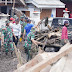 Kodam Brawijaya Back Up Upaya Penanggulangan Banjir di Kota Batu