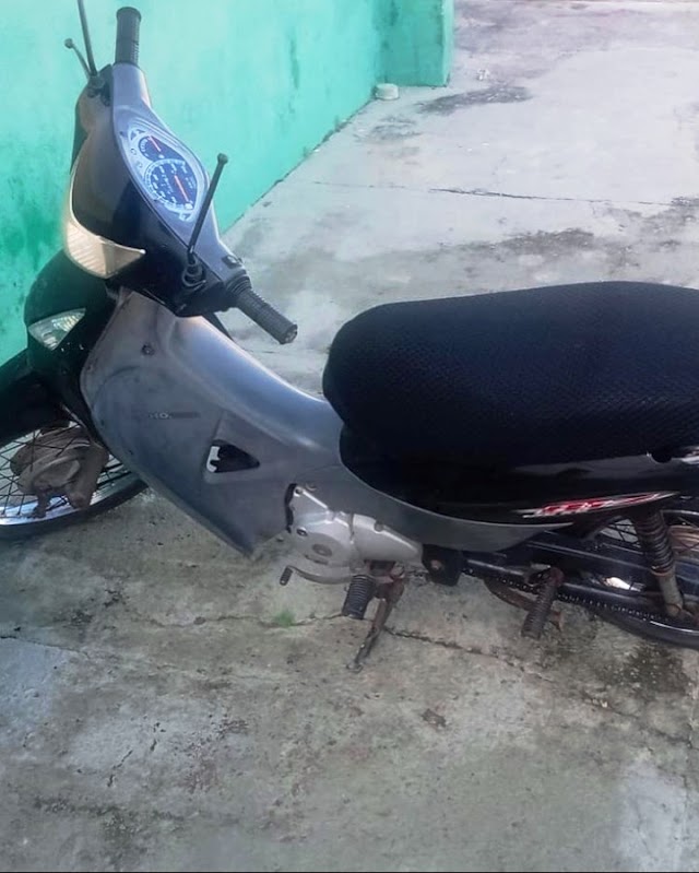 Polícia Militar recupera motocicleta roubada que estava abandonada na Praia do Macapá
