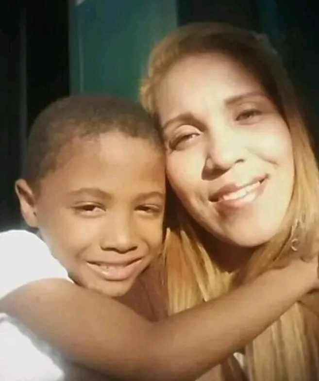 Venezuela: Bomberos siguen en búsqueda de niño arrastrado por quebrada en Chapellín