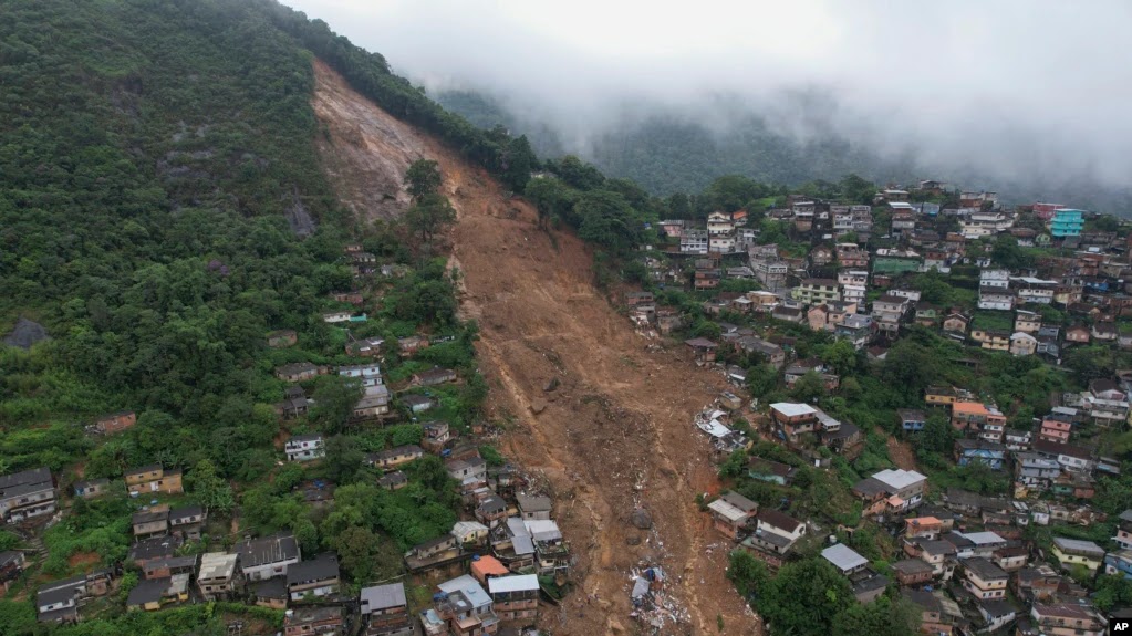 TEMPORAIS  EM PETROPOLIS  RIO DE JANEIRO  COM DESTRUIÇÃO